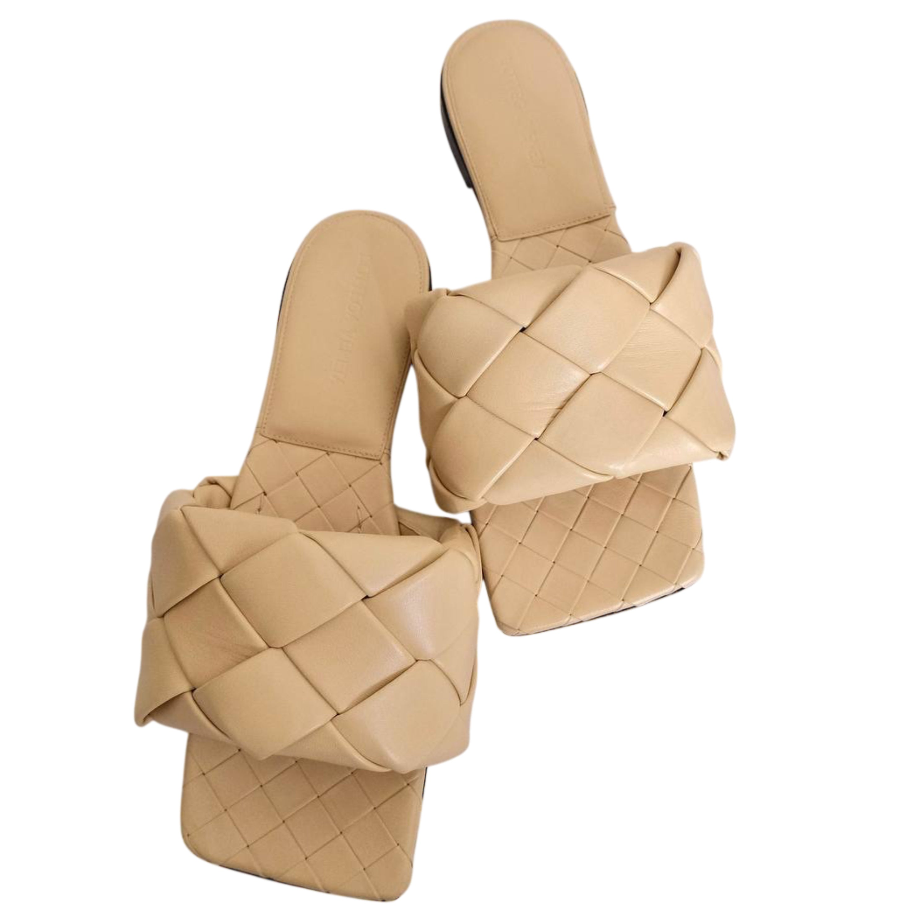 BOTTEGA VENETA - Lido Flat Sandals Leather in Sugar Cane