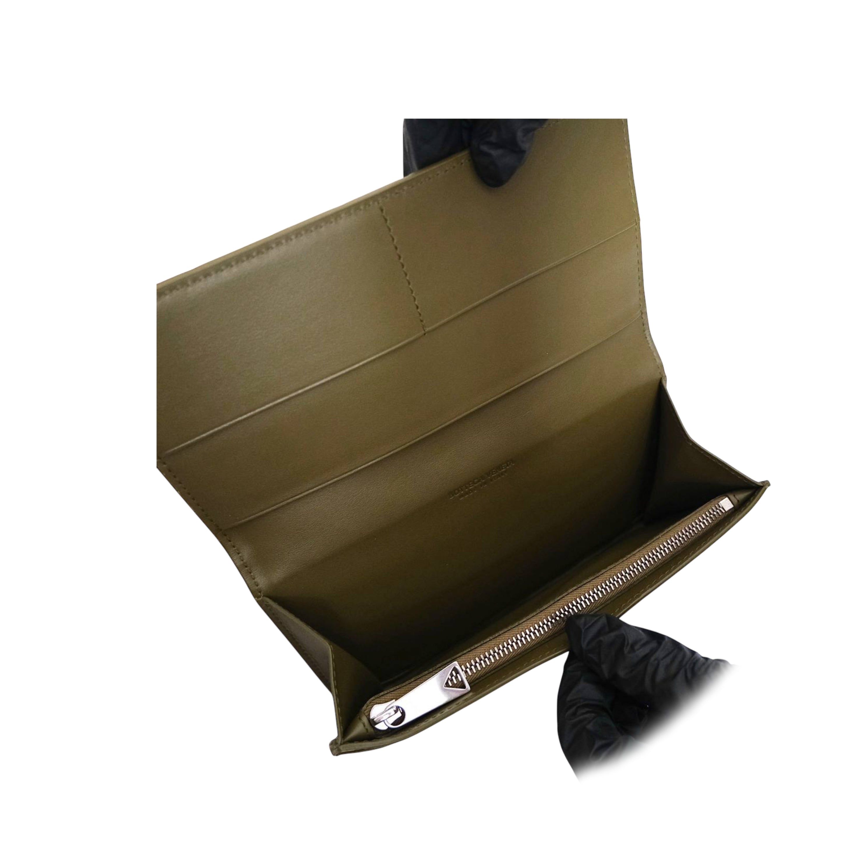 BOTTEGA VENETA - Long Bifold Wallet With Zipper Interior in Green Khaki