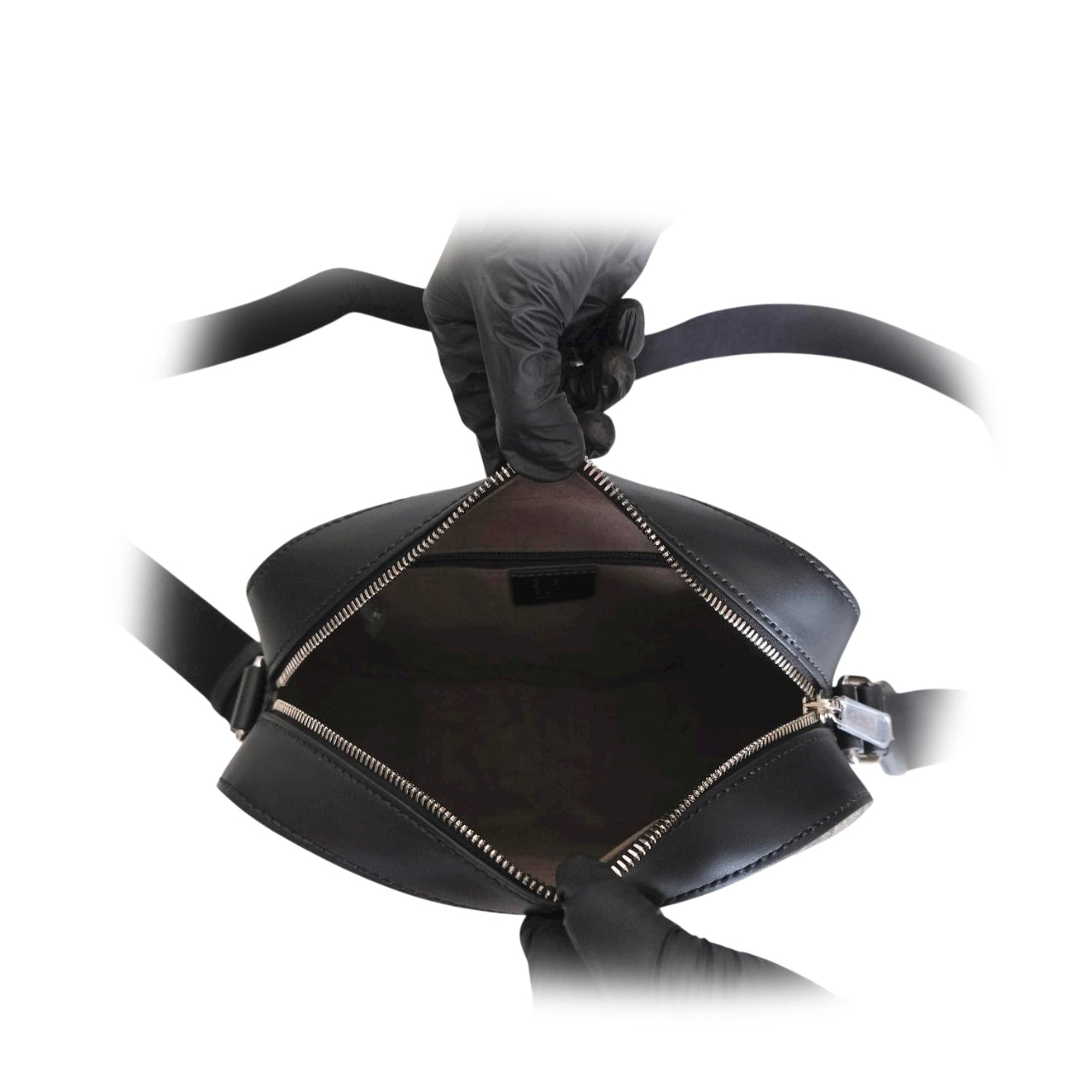 GUCCI - Camera Slingbag in Supreme Canvas & Leather in Beige